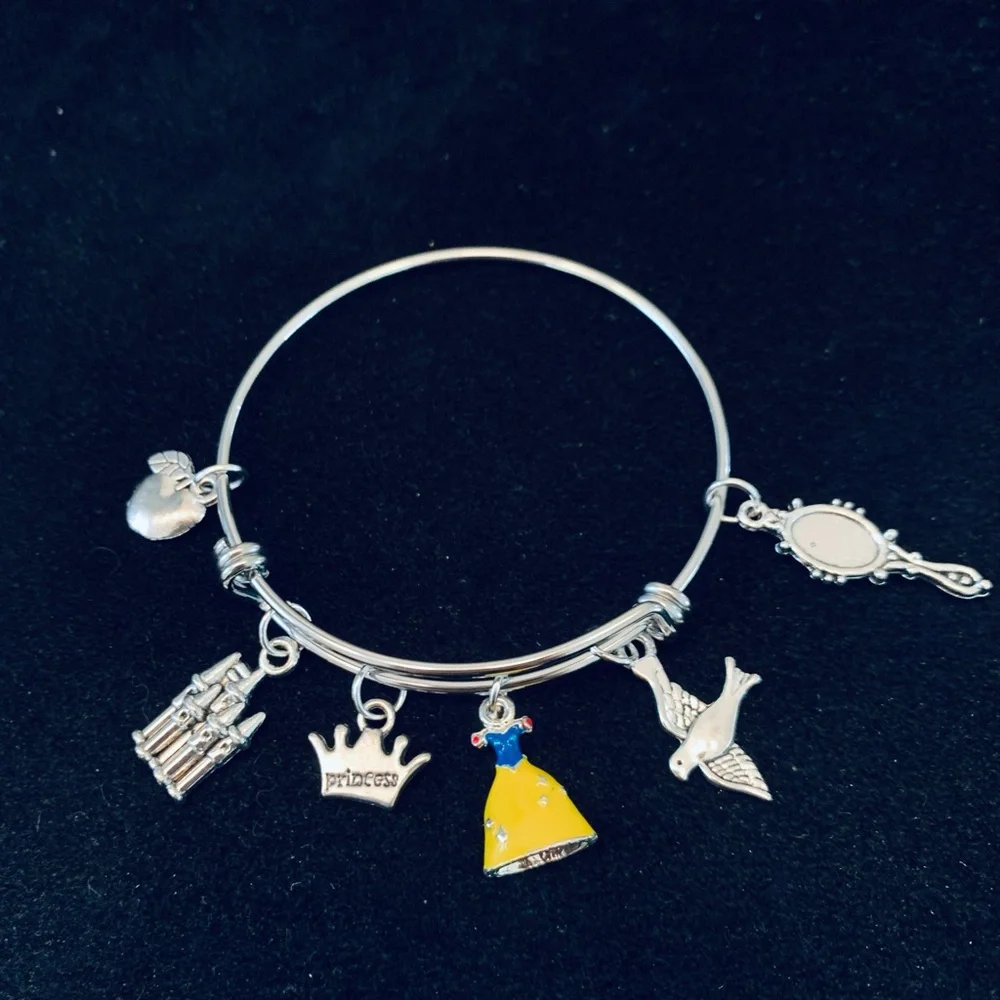 Girls “Snow White” inspired bangle bracelet